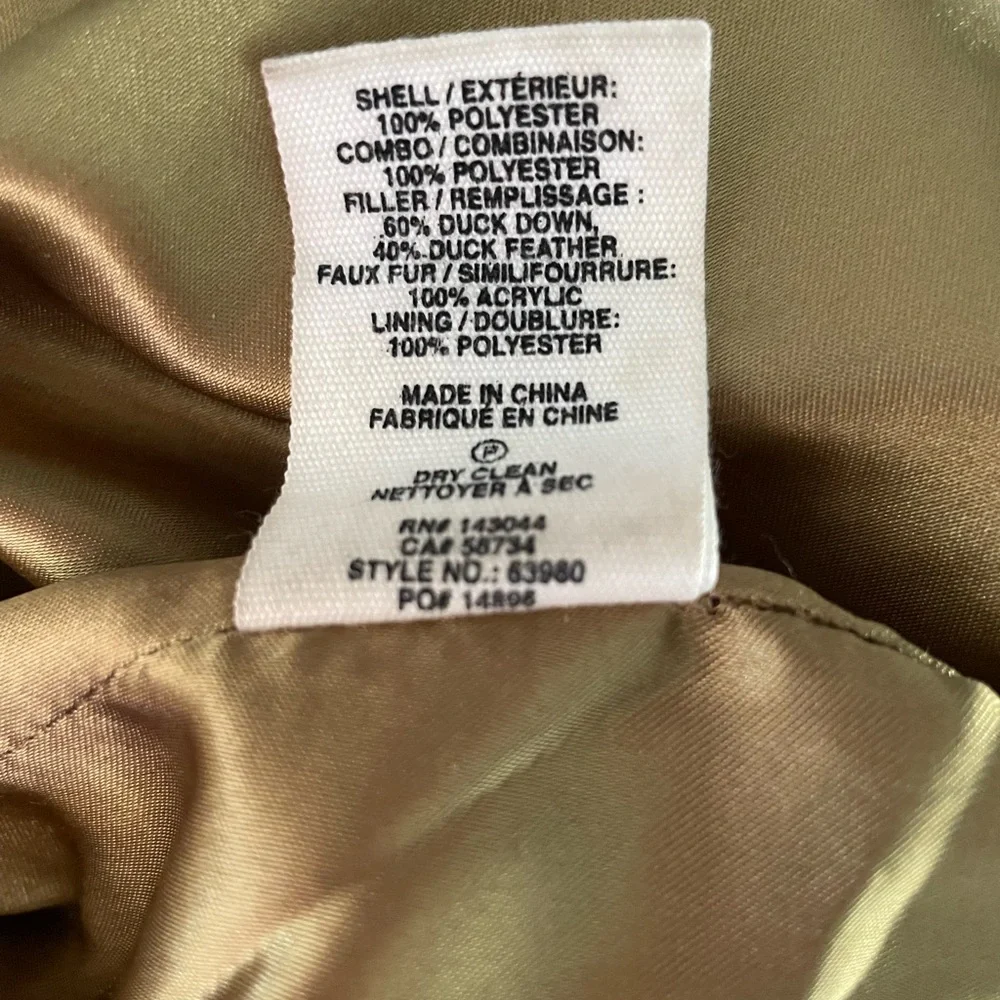 Avec Les Filles from Urban Outfitters Tundra Trek Down Puffer Jacket Women’s S - Picture 11 of 12